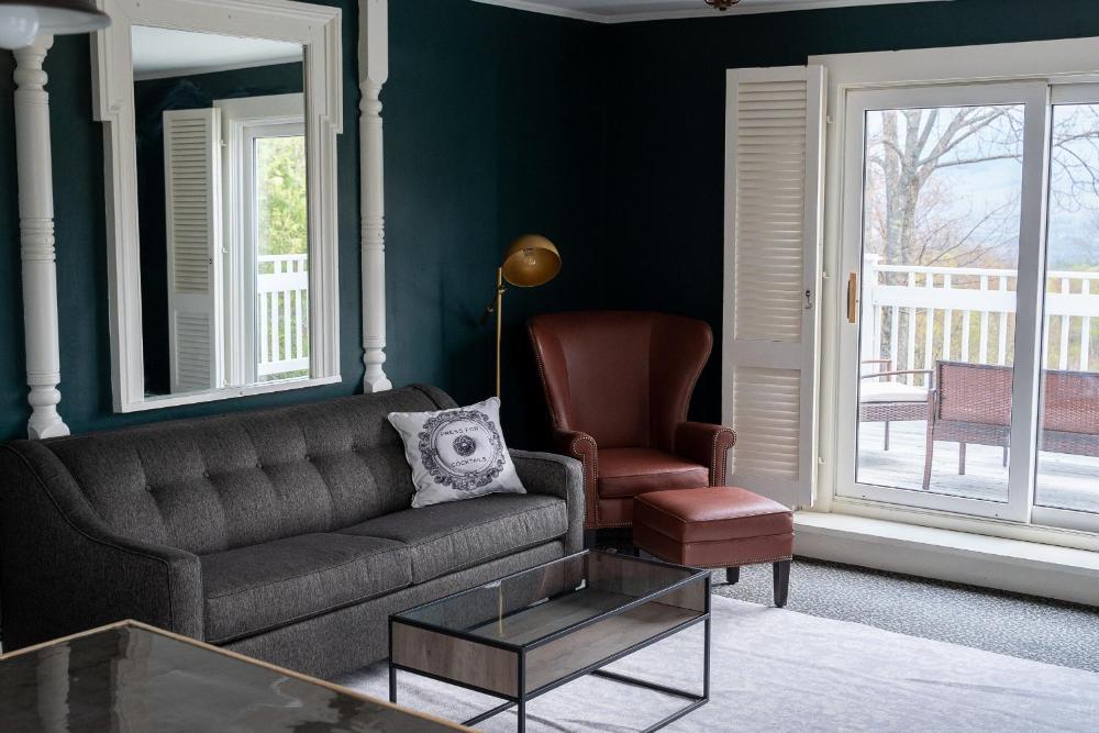 Superior Triple Room interior
